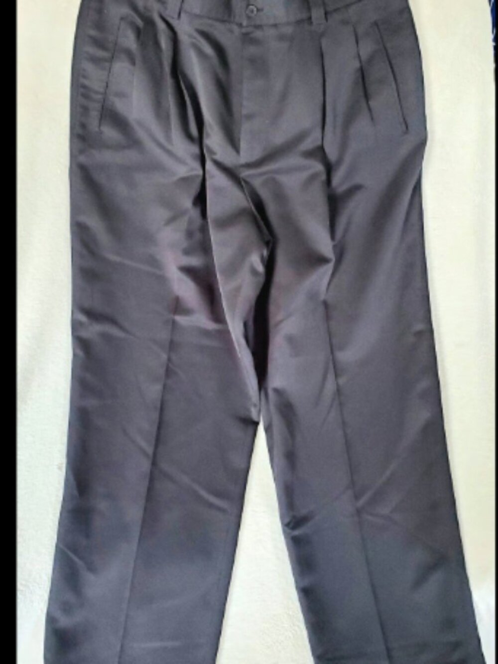 Ashworth Weather Systems Mens Dress Pants size 36 Pleated front Great Condition